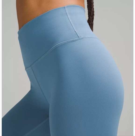 New Lululemon Tights - Picture 4 of 7